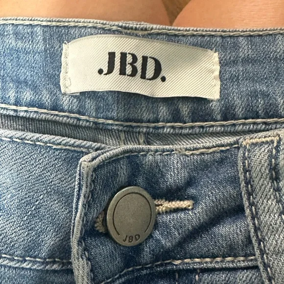 JDB Distressed Jean Shorts with Frayed Hem - Picture 3 of 5